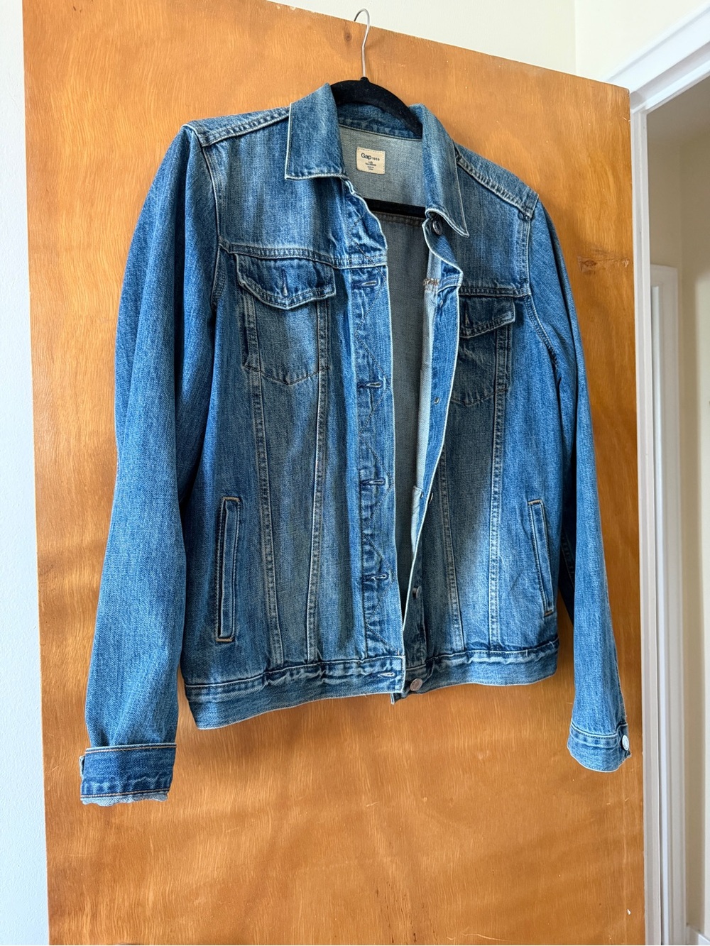 Gap Women’s Blue Denim Jean Jacket